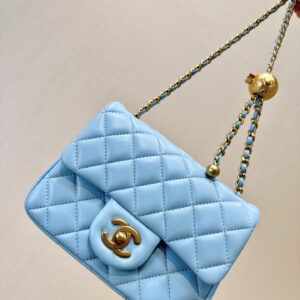 bag1144 Chanel Beauty Small Gold Hardware