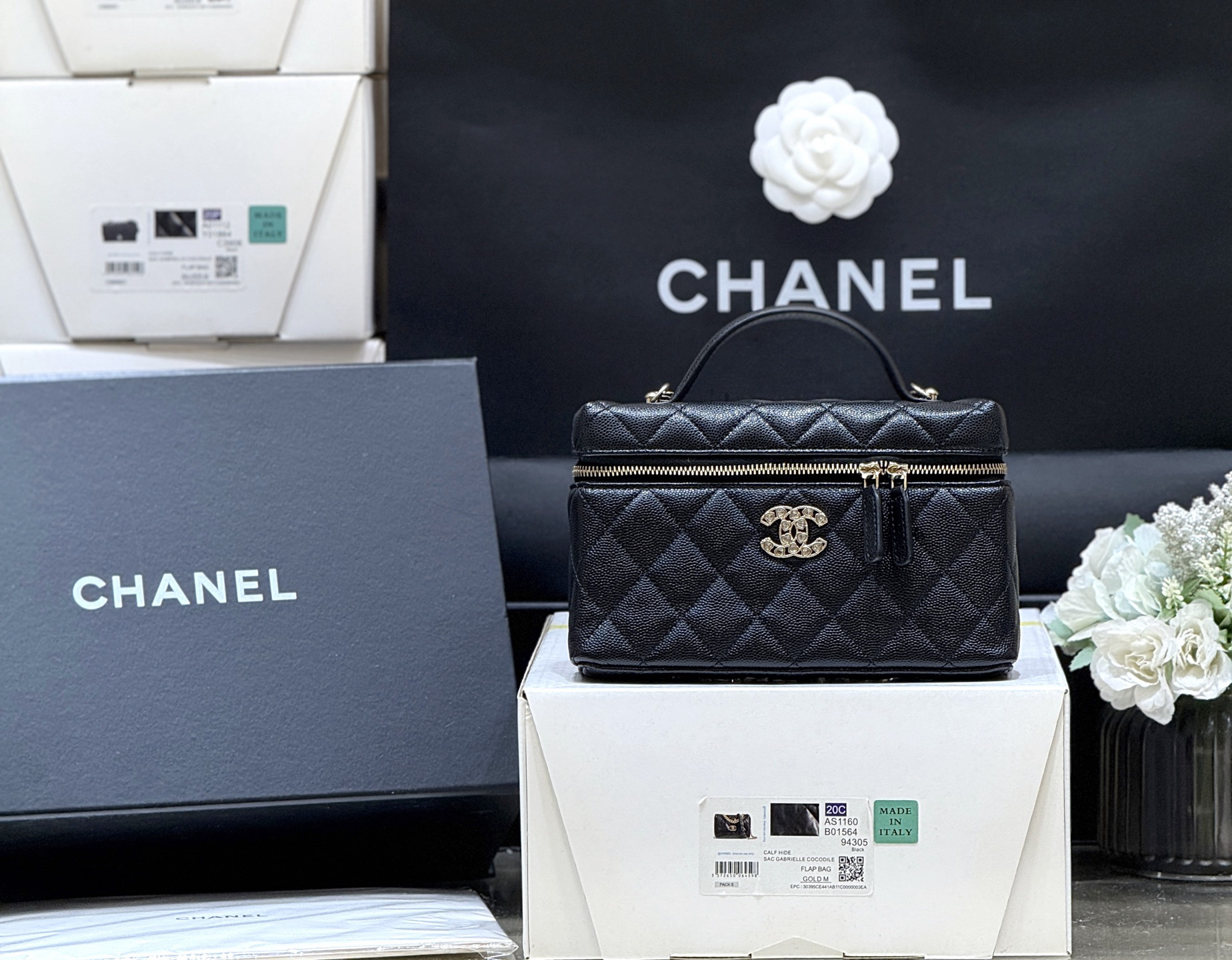 bag1171 Chanel Bag Black Gold Hardware