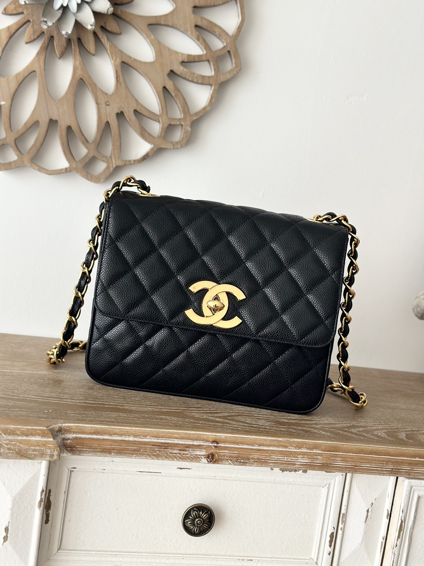 bag1210 Chanel Classic Flap Medium Black Gold Hardware