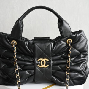 bag0031 Chanel Bag Medium Black Gold Hardware