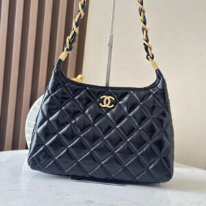 bag1528 Chanel Hobo Large Black Gold Hardware