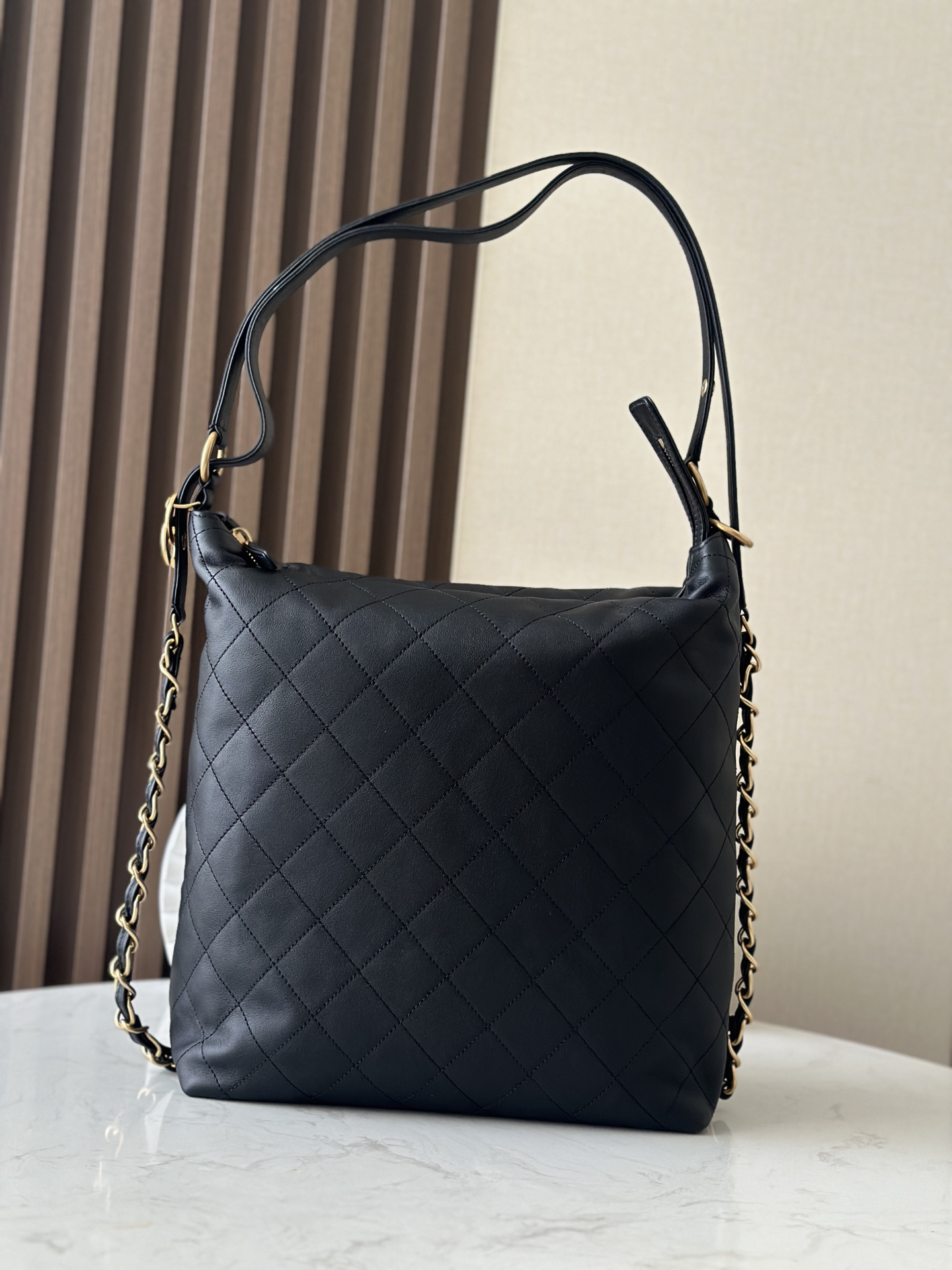 bag1544 Chanel Hobo Small Black Gold Hardware