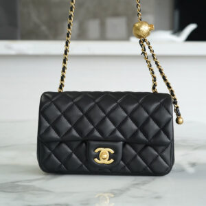 bag0052 Chanel Hobo Black Gold Hardware