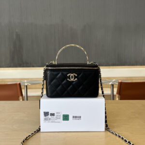 bag1868 Chanel Beauty