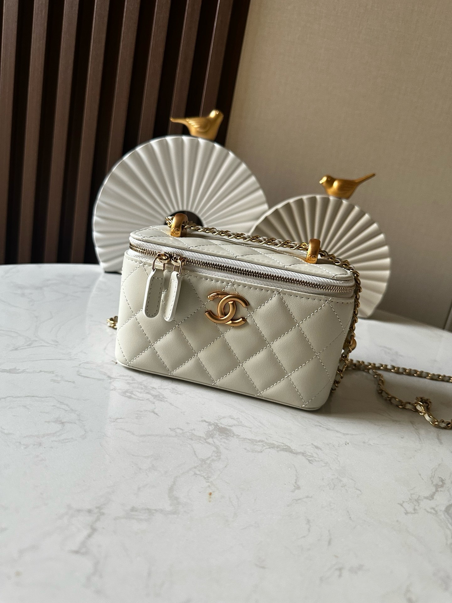 bag1883 Chanel Bag White Gold Hardware