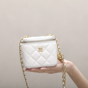 bag2003 Chanel Beauty Gold Hardware