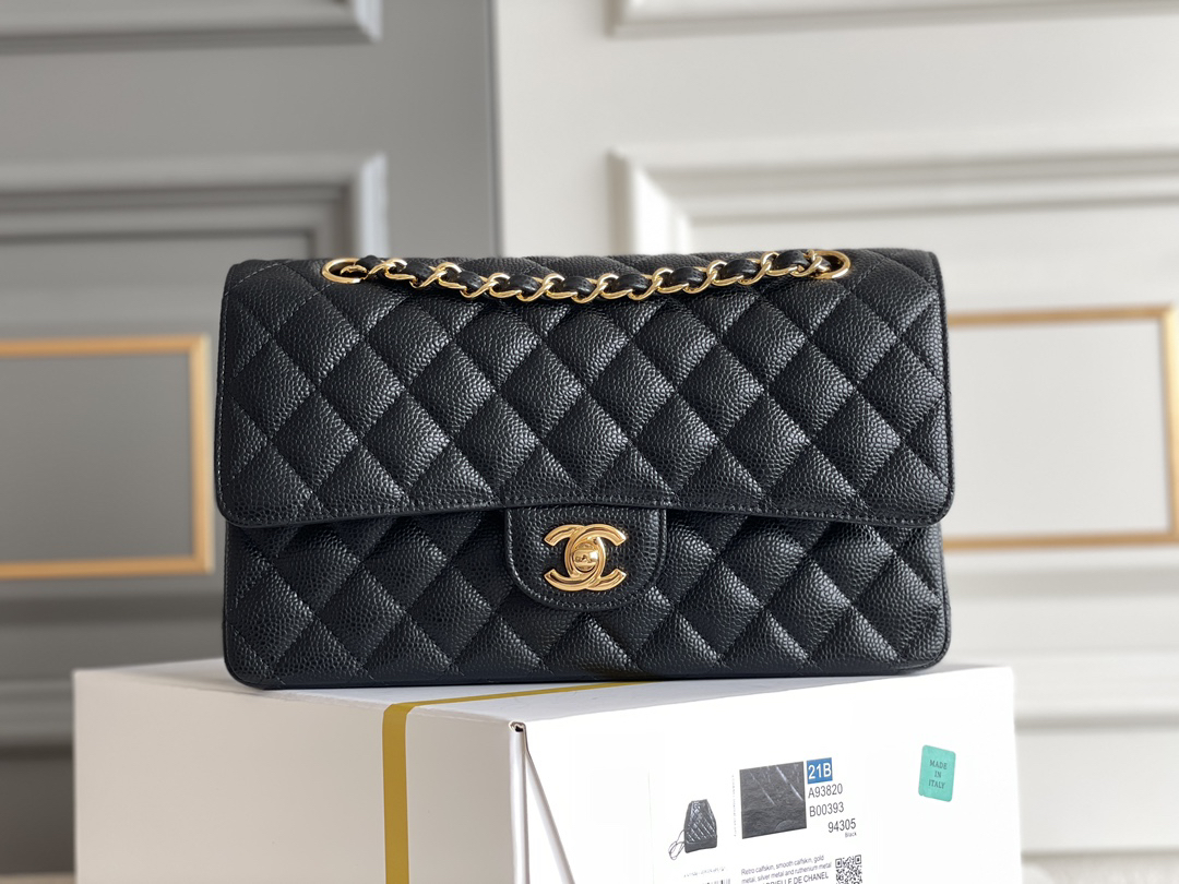 bag0096 Chanel Classic Flap Medium Black Gold Hardware
