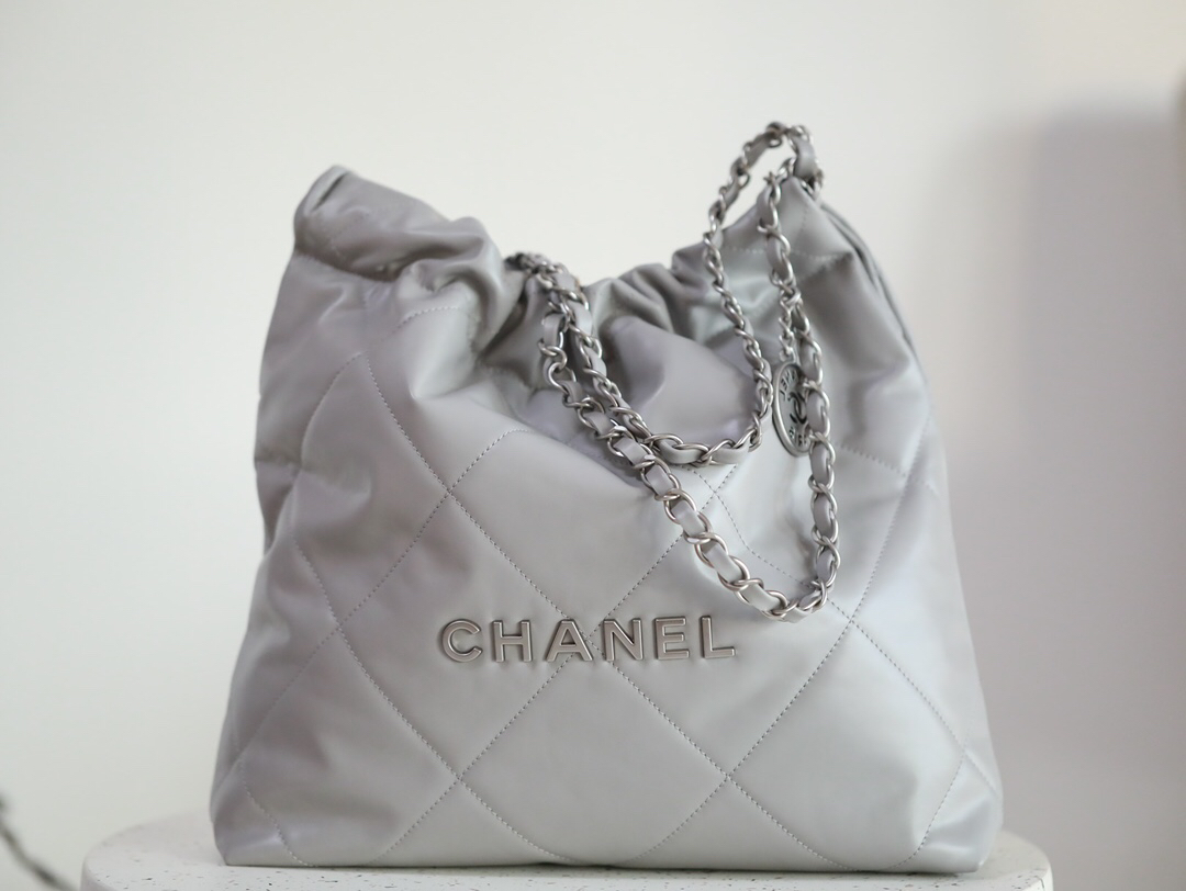 bag2023 Chanel 22 Bag Cream White Gold Hardware
