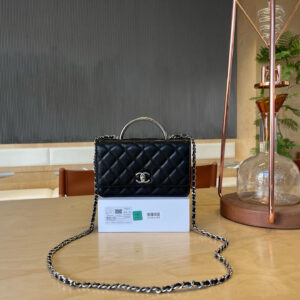bag2027 Chanel Top Handle