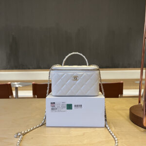 bag2028 Chanel Vanity