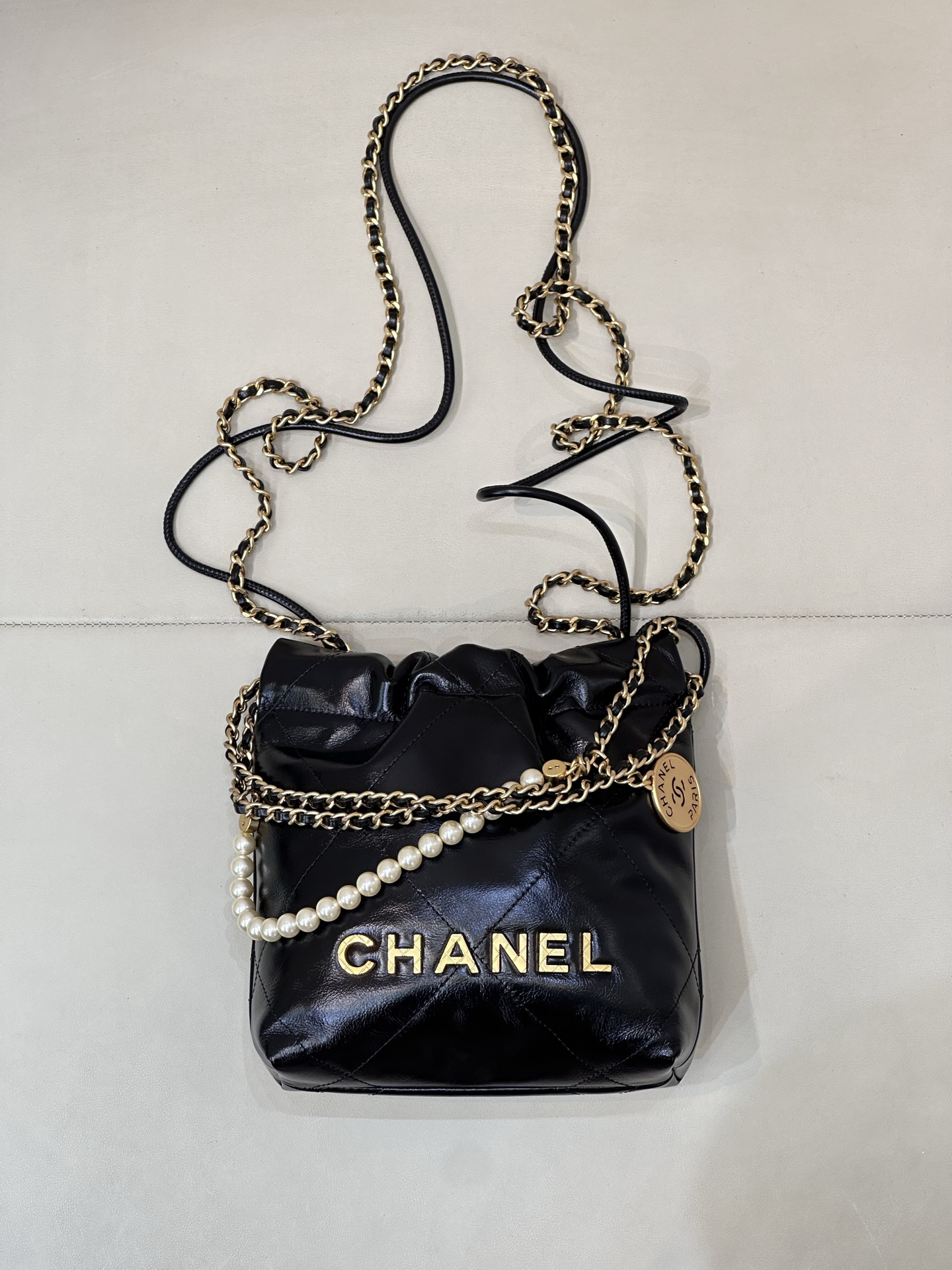 bag0099 Chanel Bag Black Gold Hardware