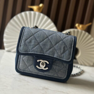 bag2069 Chanel Vanity Mini Denim Blue
