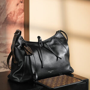 lv0061 Louis Vuitton M25143 Carryall DARK Top Handle Bag Medium with Dynamic Code
