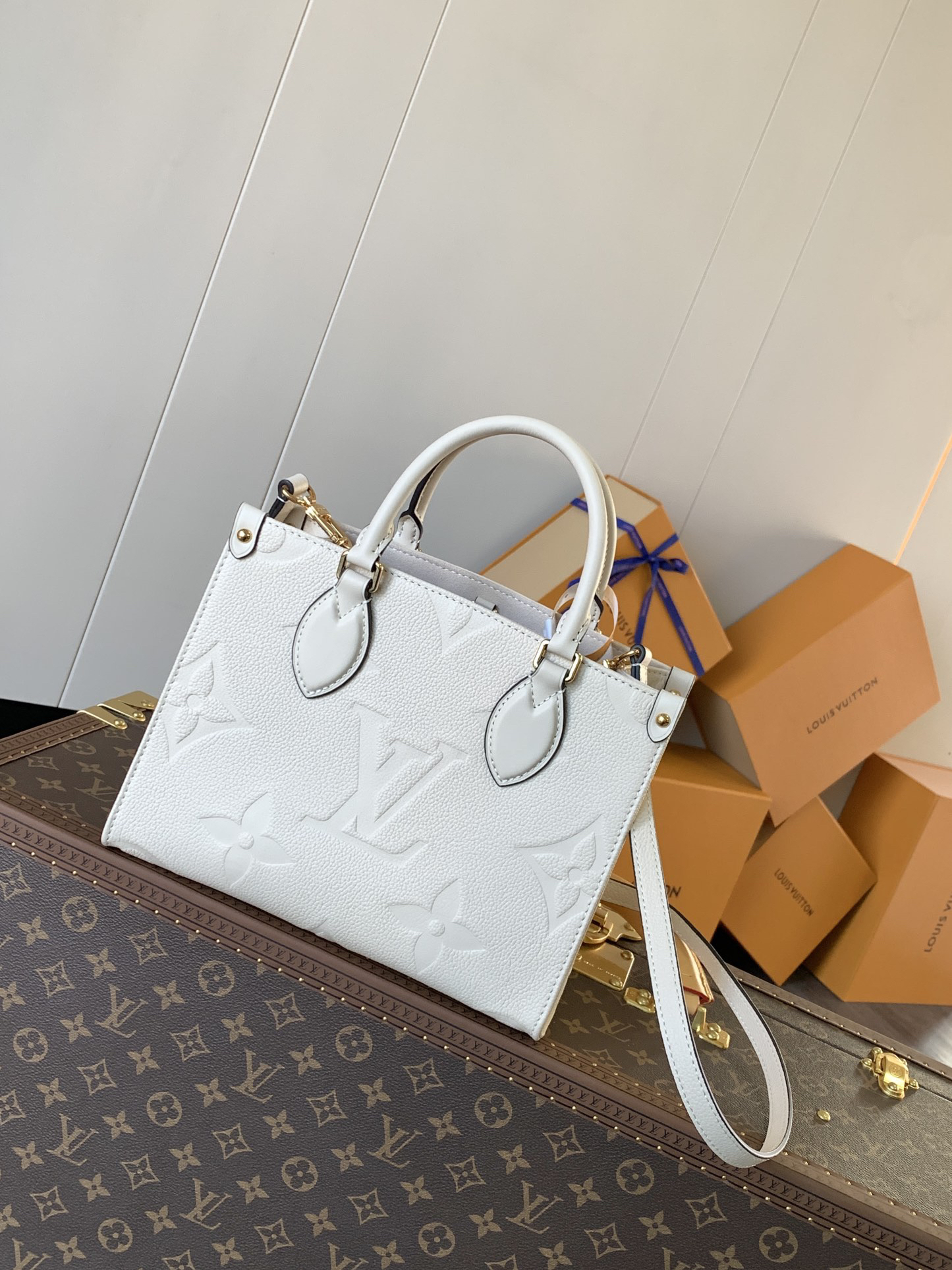 lv0092 Louis Vuitton M45039 M45659 Shoulder Bag with Dynamic Code