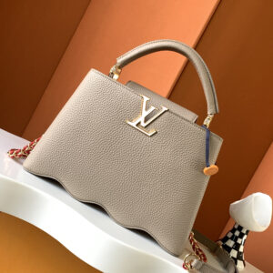lv0100 Louis Vuitton M22122 Bag