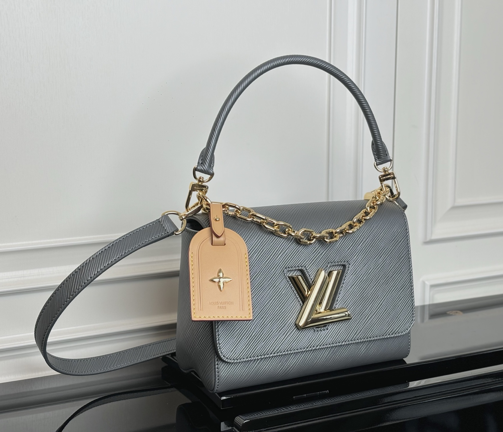 lv0106 Louis Vuitton M14059 Top Handle Bag with Dynamic Code