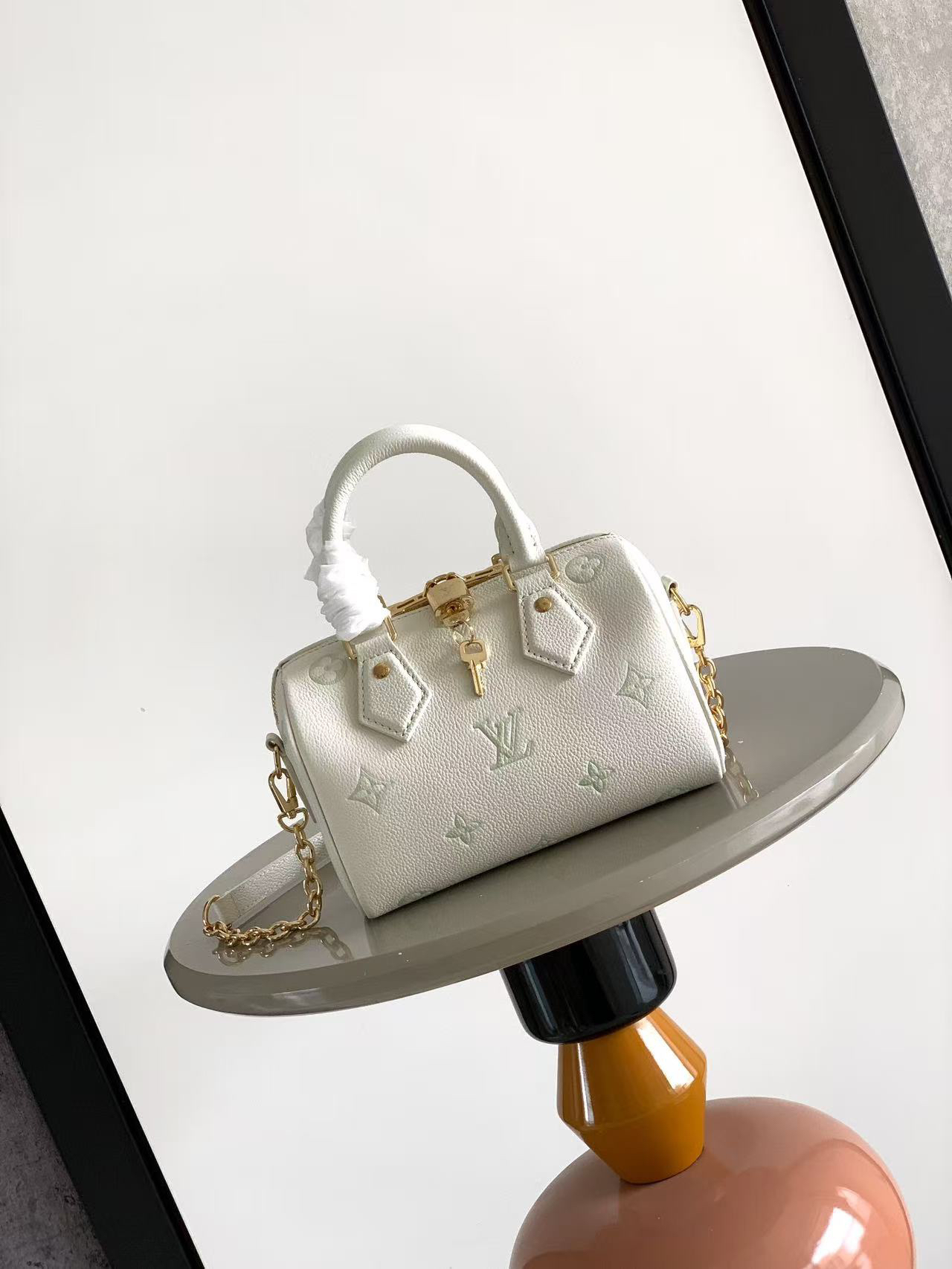 lv0145 Louis Vuitton M46397 M58954 M25929 M27572 Speedy Top Handle Bag with Dynamic Code