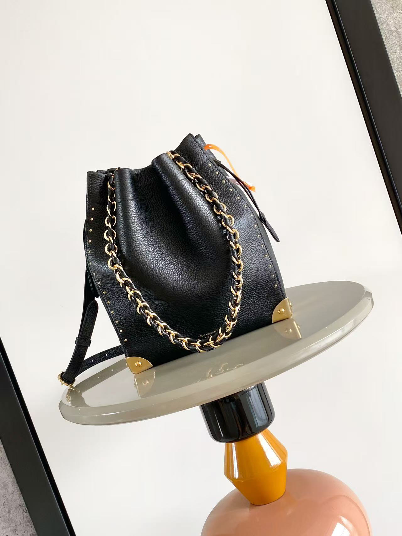 lv0150 Louis Vuitton M29131 M29391 Bucket Bag with Dynamic Code
