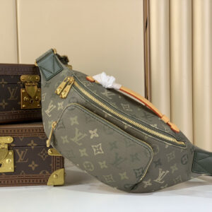 lv0161 Louis Vuitton M26933 RUSH Shoulder Bag
