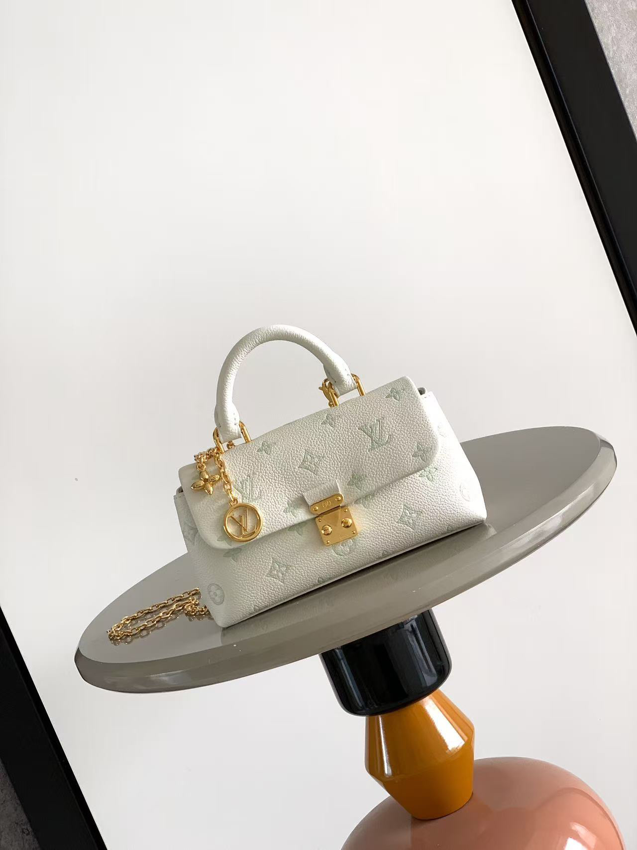 lv0222 Louis Vuitton M12144 M27698 Top Handle Bag Mini with Dynamic Code