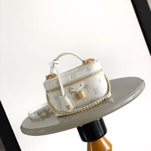 lv0251 Louis Vuitton M27744 M12427 Vanity Bag Small