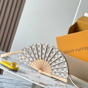 lv0359 Louis Vuitton Top Handle Bag with Dynamic Code