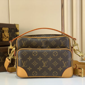 lv0400 Louis Vuitton M14016 NIL Messenger Bag with Dynamic Code