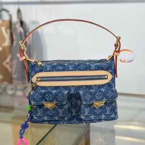 lv0449 Louis Vuitton BAGGY Top Handle Bag with Dynamic Code