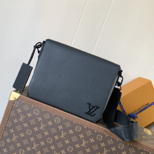 lv0474 Louis Vuitton M57080 M21363 Messenger Bag with Dynamic Code