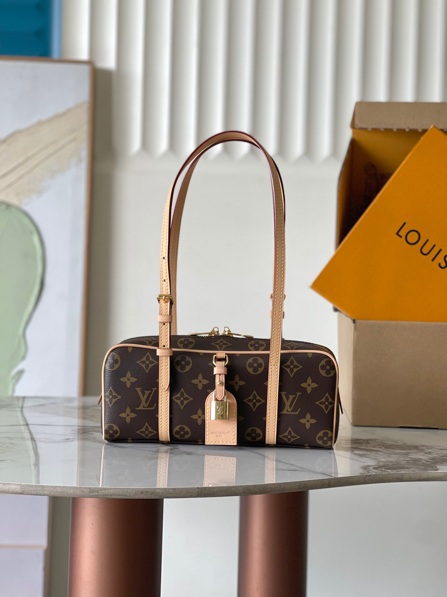 lv0486 Louis Vuitton M47031 Bag with Dynamic Code
