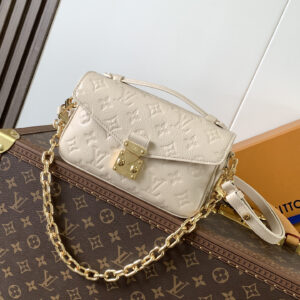 lv0508 Louis Vuitton M14322 M4 Top Handle Bag with Dynamic Code