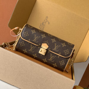 lv0512 Louis Vuitton POCHETTE Top Handle Bag with Dynamic Code