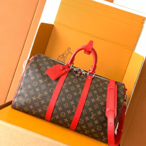 lv0519 Louis Vuitton M13808 Travel Bag with Dynamic Code