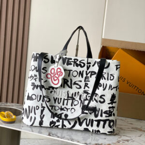 lv0531 Louis Vuitton M40797 Sho Tote Bag Medium with Dynamic Code