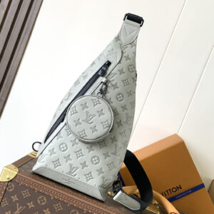 lv0543 Louis Vuitton M14916 Shoulder Bag with Dynamic Code
