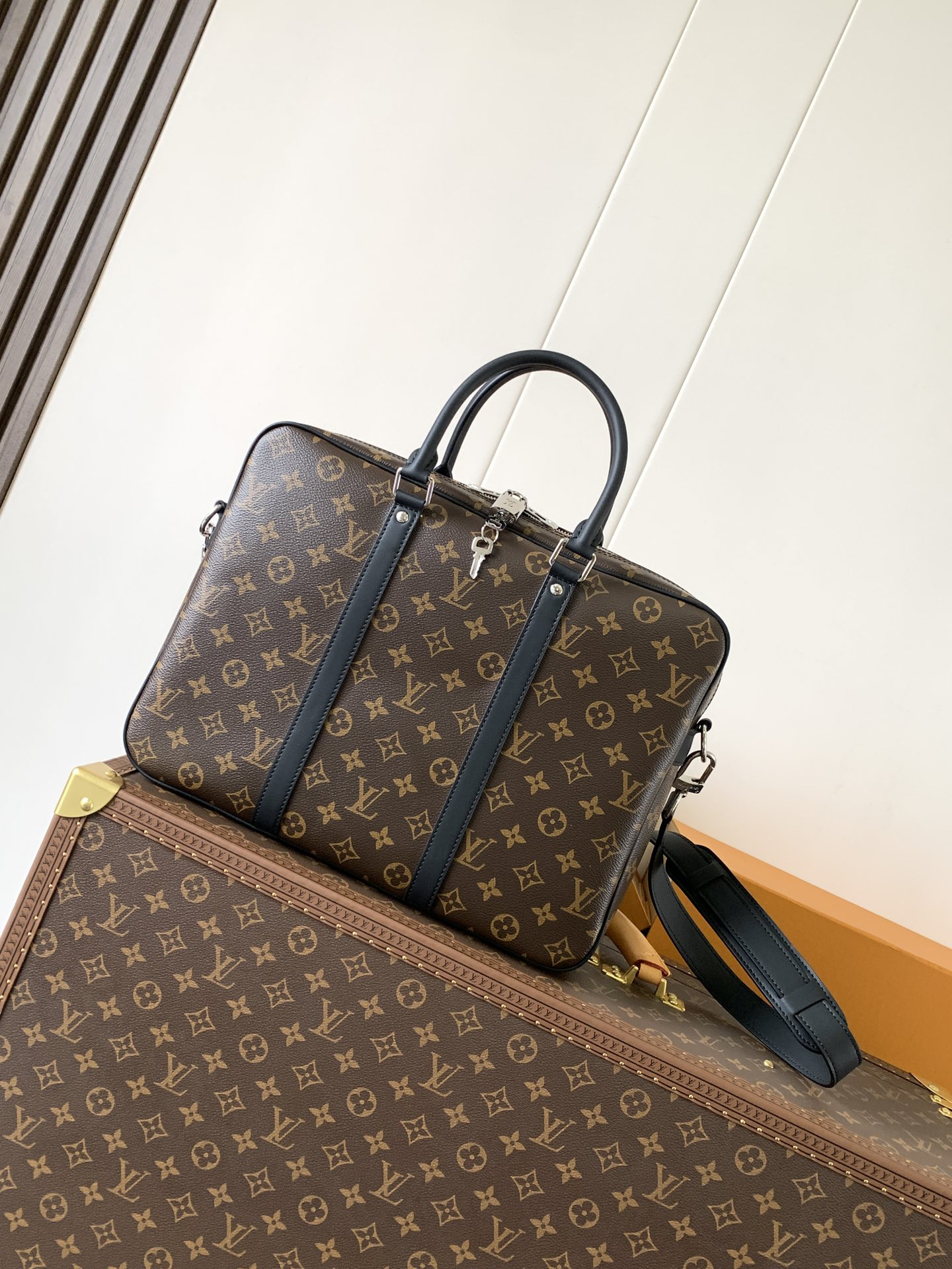 lv0545 Louis Vuitton N52005 Bag Small with Dynamic Code