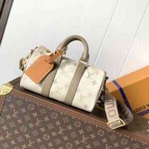 lv0552 Louis Vuitton M29272 Travel Bag with Dynamic Code