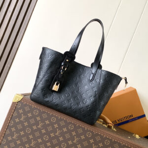 lv0554 Louis Vuitton M25890 M25888 M25858 M25860 Wallet Small with Dynamic Code