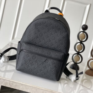 lv0615 Louis Vuitton M465 Backpack with Dynamic Code