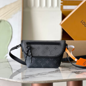 lv0628 Louis Vuitton M12806 Bag with Dynamic Code
