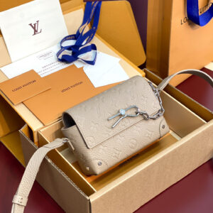 lv0712 Louis Vuitton M13889 Top Handle Bag with Dynamic Code
