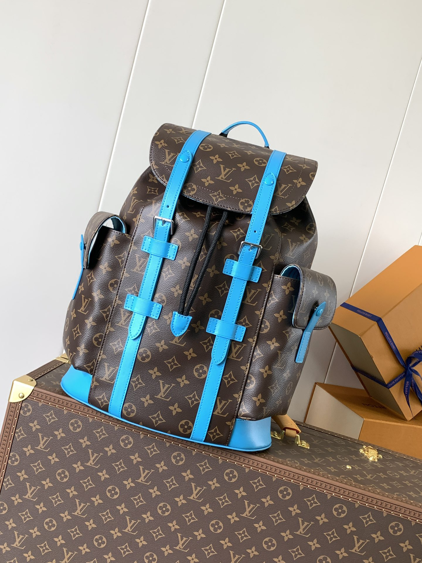 lv0723 Louis Vuitton M12729 CHRI Backpack Large with Dynamic Code