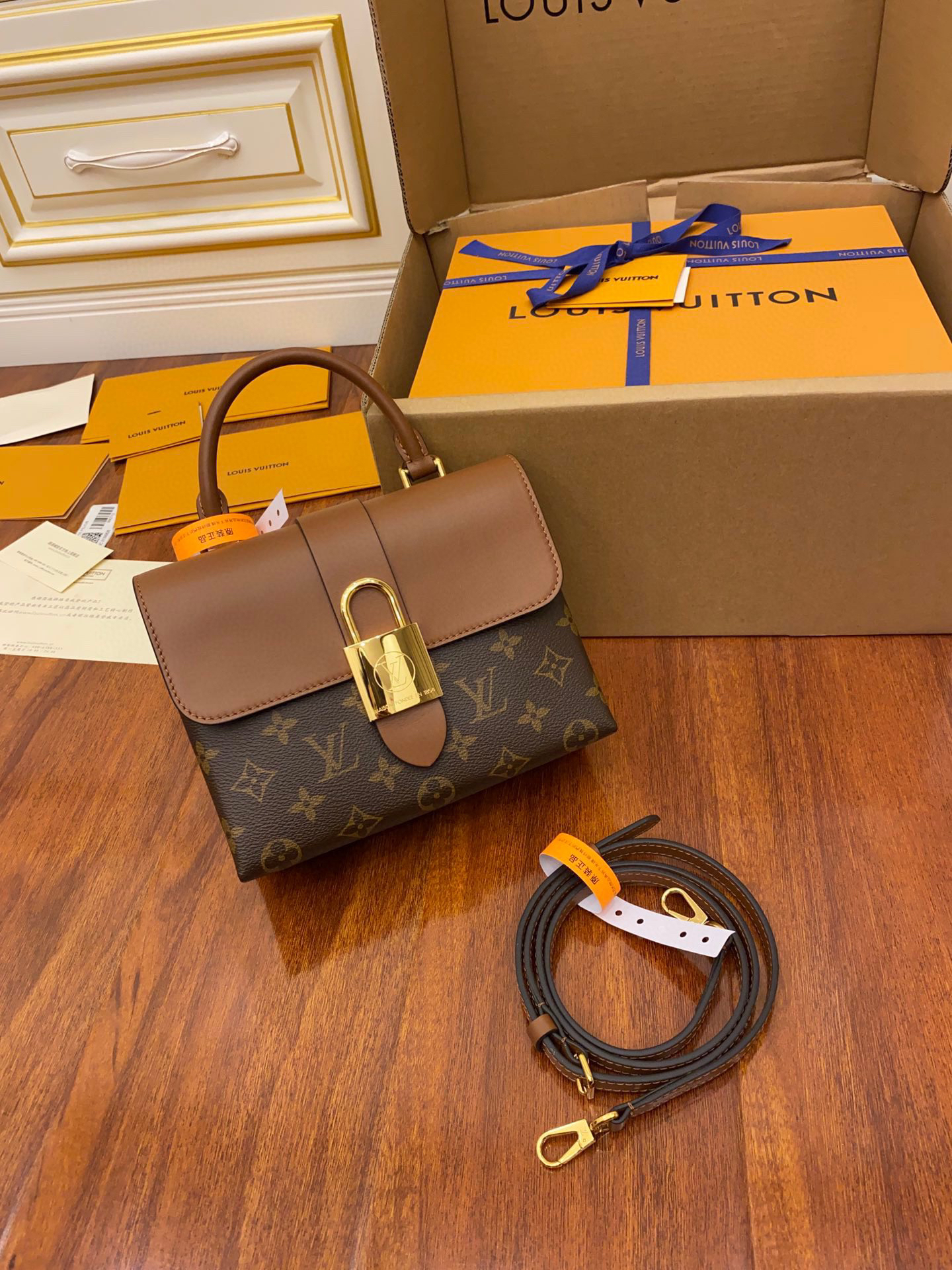 lv0742 Louis Vuitton M44654 M44322 Bag