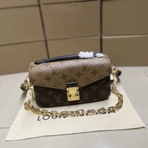 lv0794 Louis Vuitton M46225 Bag with Dynamic Code