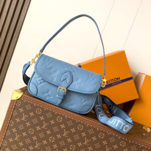 lv0829 Louis Vuitton M27362 M46386 Top Handle Bag with Dynamic Code