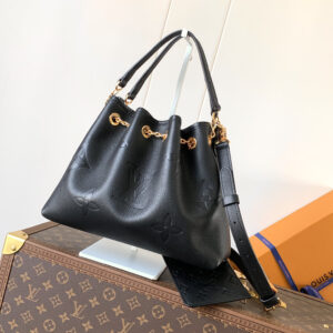 lv0854 Louis Vuitton M25453 M4720 Bucket Bag with Dynamic Code