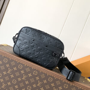 lv0862 Louis Vuitton M46955 Messenger Bag with Dynamic Code