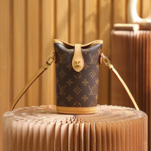lv0927 Louis Vuitton AR FOLD ME M80 Clutch