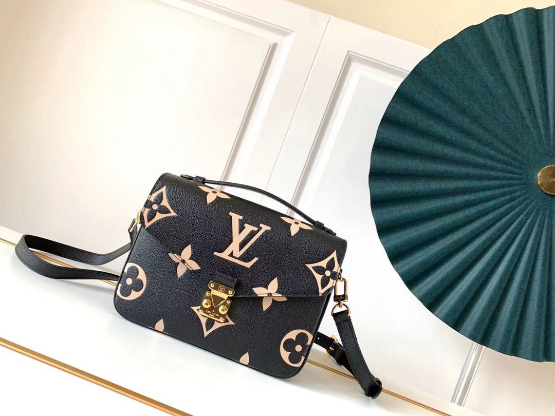 lv0933 Louis Vuitton M45773 M45773POCHETTE Metis Top Handle Bag Large