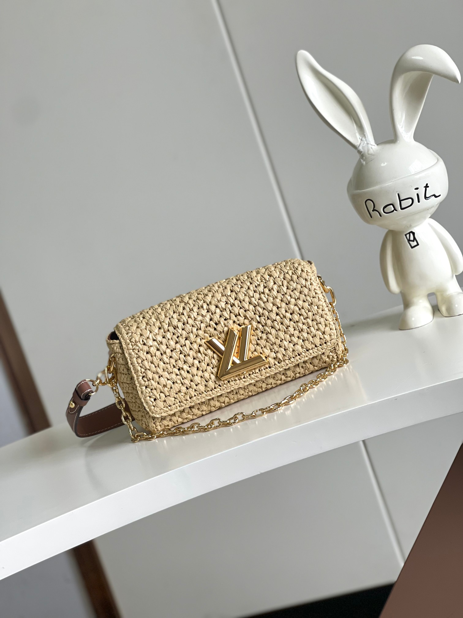 lv1005 Louis Vuitton M25030 Backpack with Dynamic Code